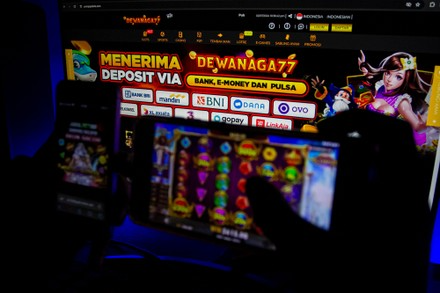 Ilustrasi Poker Ranking Kartu ICSLOT88